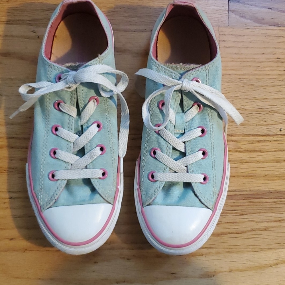 Kids Converse size 3